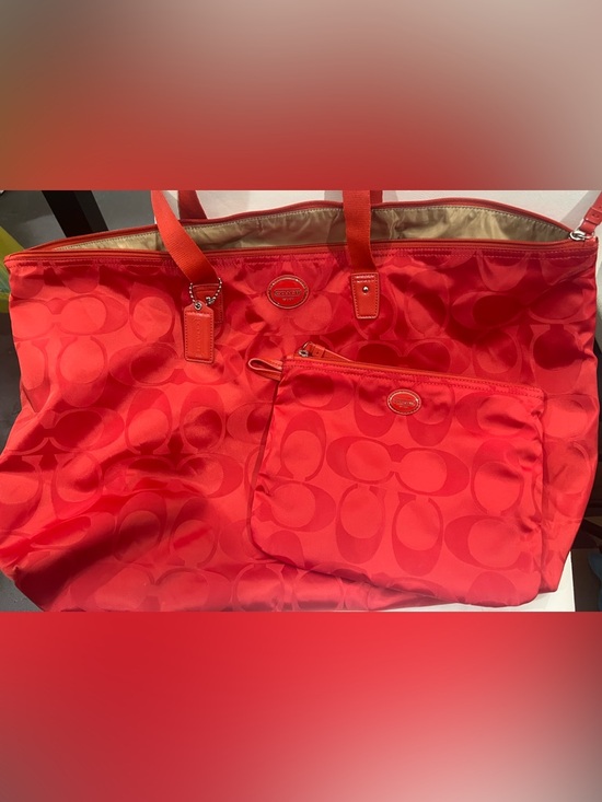 Coach Handbags - Coach XL Getaway Weekender Tote